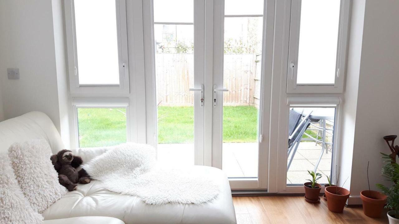 Lavi'S House-East Milton Keynes Bed & Breakfast エクステリア 写真